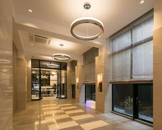 Hotel M's Plus Shijo Omiya - קיוטו - לובי