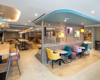 Hampton by Hilton London City - לונדון - לובי