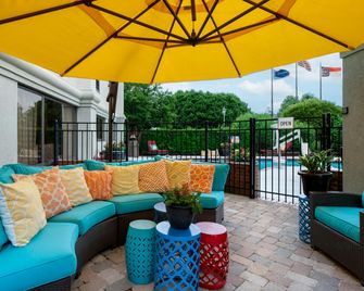 Hampton Inn by Hilton Winston-Salem Hanes Mall - Winston-Salem - Patio
