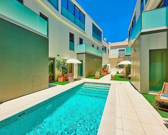 Executive Townhouse, Tavira Centre, Shared Pool - Tavira - Piscina