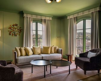 Carlton Hotel - Atascadero - Sala de estar