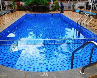 Royal Tulip Goa Beach Cottages - Арамбол