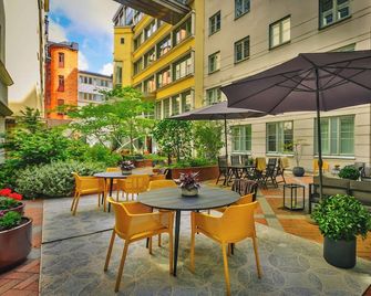 Freys Hotel - Estocolmo - Patio