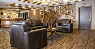 Lakeview Inns & Suites - Brandon - Brandon - Resepsjon