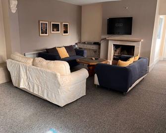 Stonehenge Hostel - Salisbury - Living room