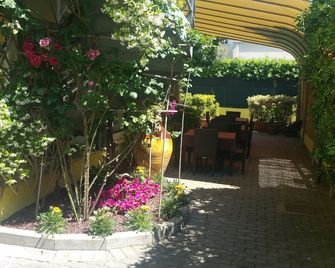 Hotel Illi - Marina di Massa - Patio