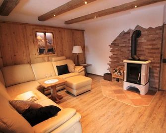Zirbenchalet Großglockner - Swiss stone pine chalet - Heiligenblut - Huiskamer