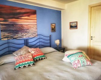 Villa Belvedere - Lipari - Bedroom