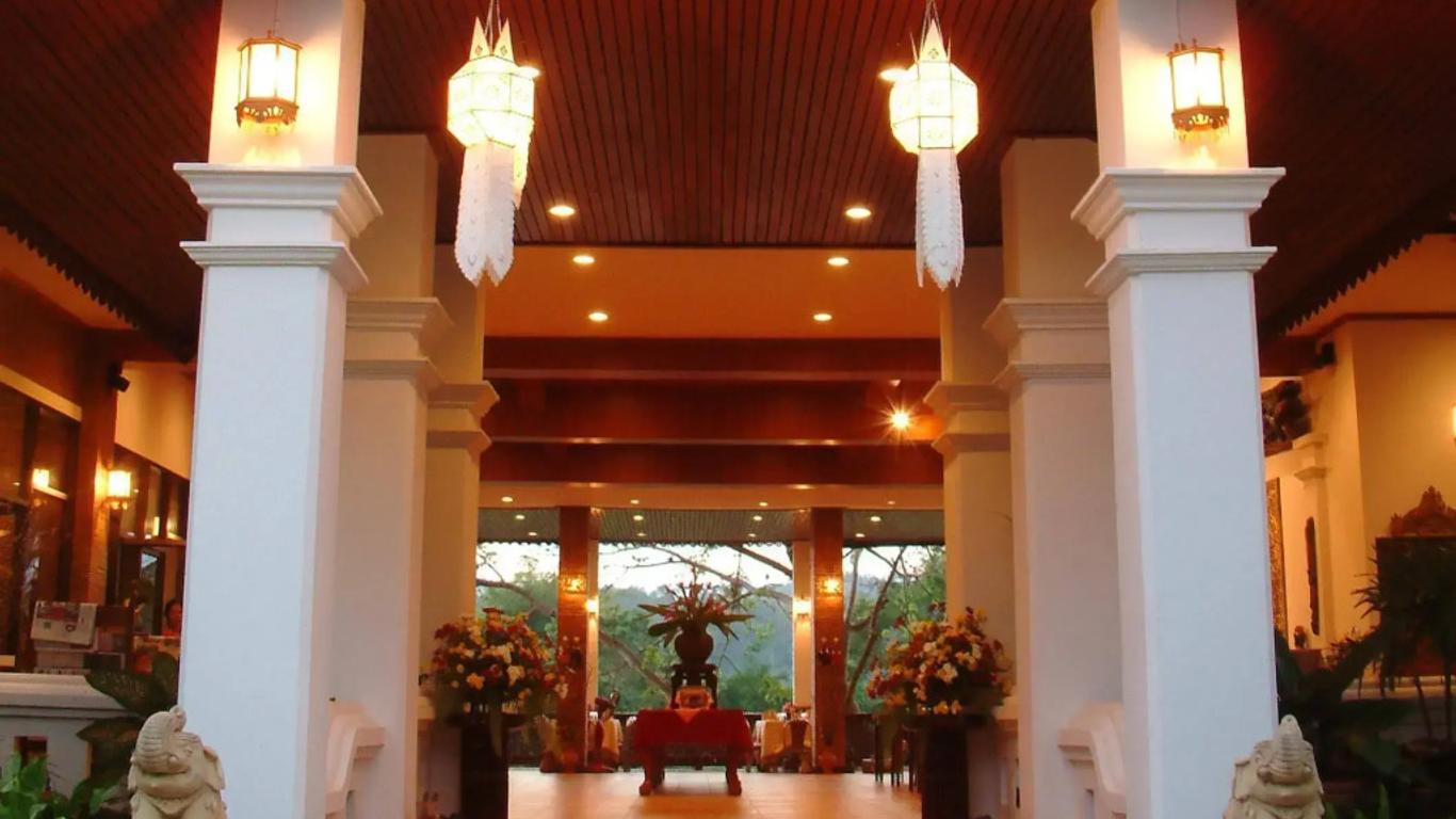 Golden Pai & Suite Resort