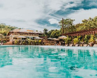 Pousada Renascer Park - פירנופוליס - בריכה