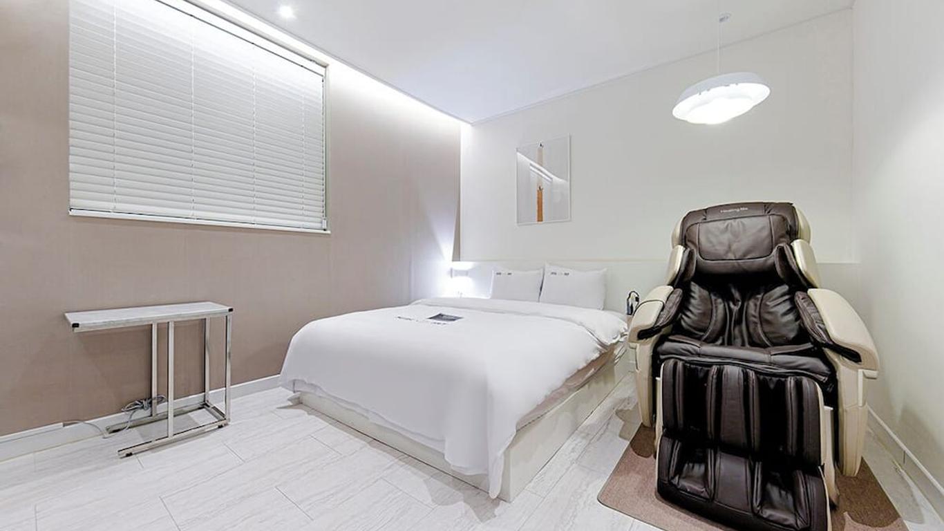 Hotel Yam Yeosu Hakdong