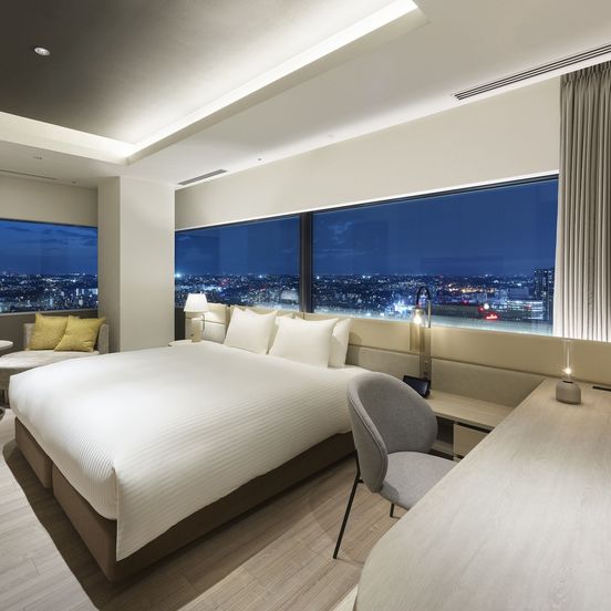 Bedroom view of Mitsui Garden Hotel Yokohama Minatomirai Premier