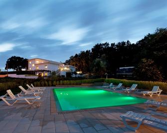 Lovely holiday cottage, peaceful, wonderful pool, close to Coimbra - Figueiró dos Vinhos - Piscina