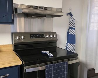 Quaint 1-bedroom apartment with AC in charming Lewiston - Lewiston - Küche