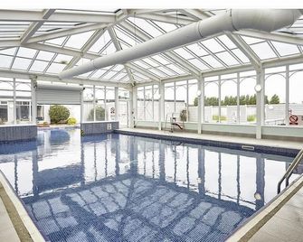 2 Bedroom caravan Hunstanton pets go free - Hunstanton - Piscine