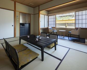 Gion Ryokan Karaku - Kyoto - Dining room
