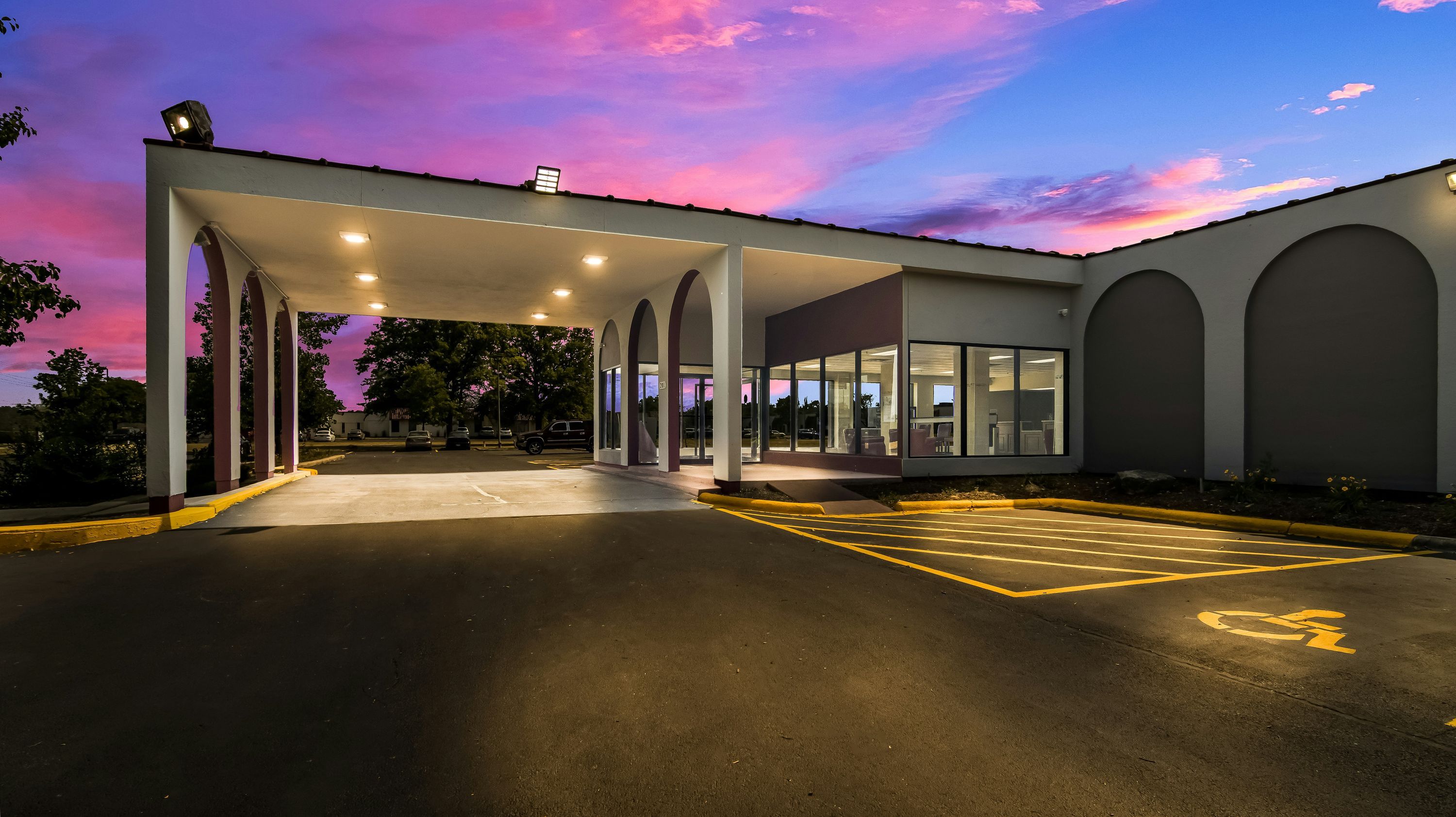 Red Roof Inn & Conference Center Chicago - Aurora Fox Valley - Aurora - Budova