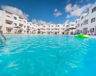 Apartamentos Lanzarote Paradise Colinas - Teguise - Piscina