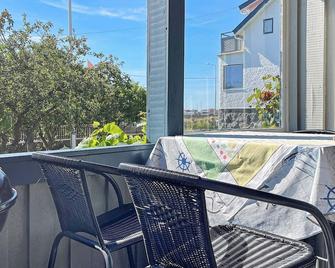 4 Person Holiday Home in Källö-knippla - Hönö - Balcony