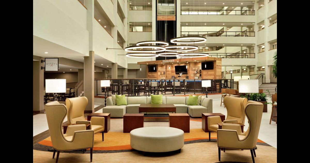 Embassy Suites By Hilton Milwaukee Brookfield In Brookfield, The United 