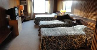 Airport Inn Motel & Rv Park - Quesnel - Bedroom