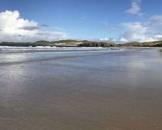 Kyleview - A shepherds cottage with far reaching views across Kyle of Durness - Durness - Playa