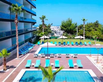 Si Hotel&Spa - Kusadasi - Piscina