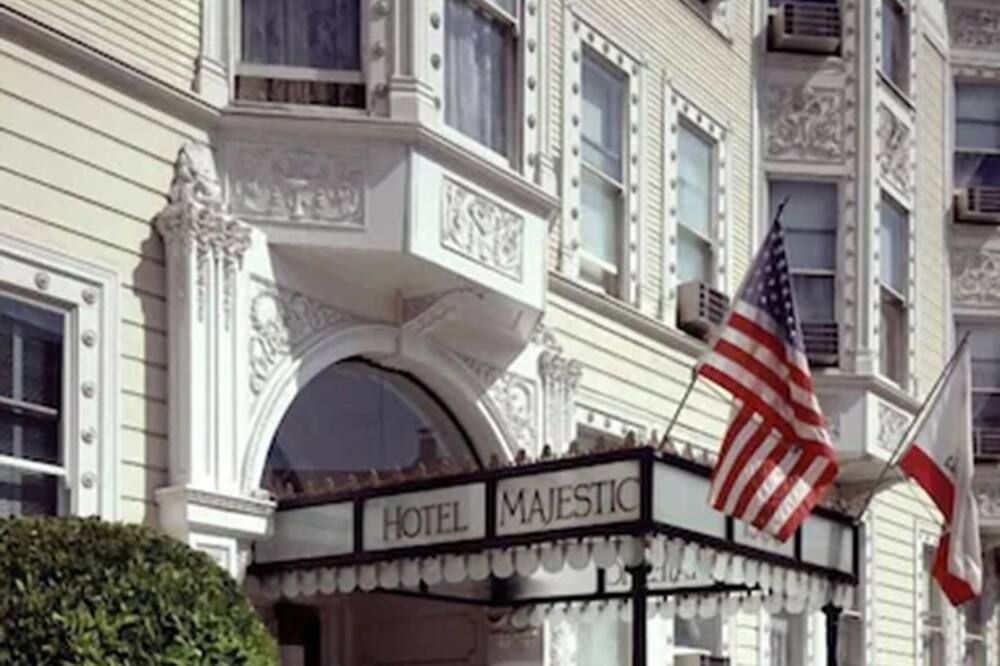 Hotel Majestic