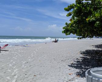Paradise Oasis - Redington Beach - Strand