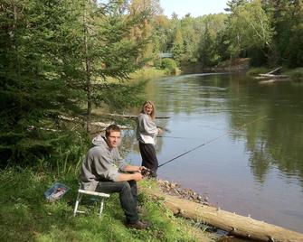 Family Cabin Near; Ausable River, Kayaking, Tubing, Fishing, Exploring! - Grayling