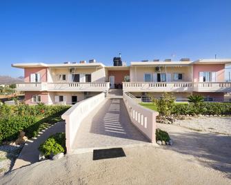 Skamagkas G. Apartments - Stavros