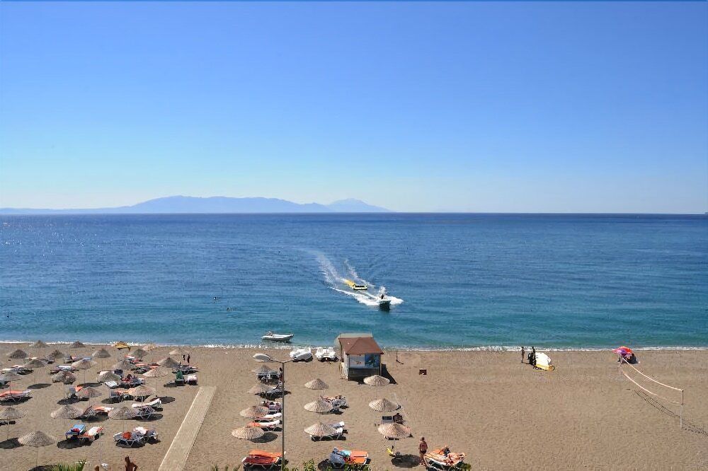 Dogan Beach Resort & Spa Hotel