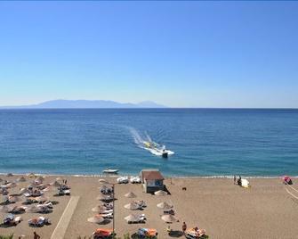 Dogan Beach Resort & Spa Hotel - Ozdere