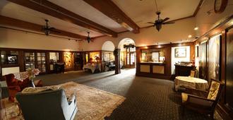 Rodmay Heritage Hotel - Powell River - Lobby