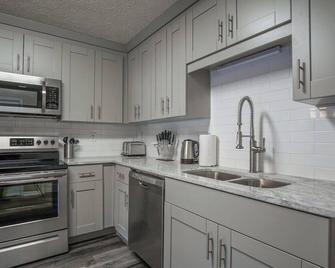 The Elite Boutique Haven Townhouse - Conyers - Kitchen