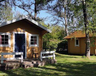 Frederiksværk Camping & Hostel - Frederiksværk - Patio