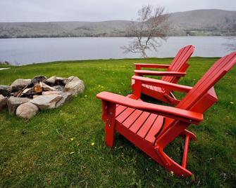 'Forest Lake House' by DMNikas spectacular lakefront Cape Breton Island, Canada - Whycocomagh - Patio