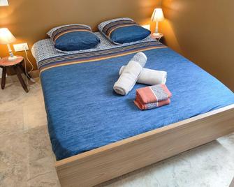 L'étape Arlésienne - Arles - Bedroom