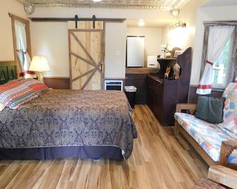 Sequim Depot Station on the Olympic Peninsula - Sequim - Bedroom