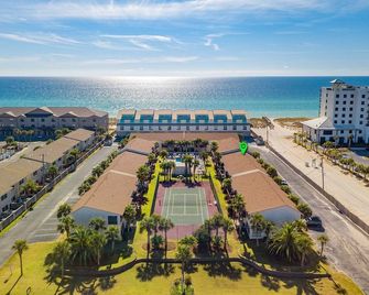 Beach Access and Poolside Views - Stunning Coastal Haven - Navarre - Gebouw