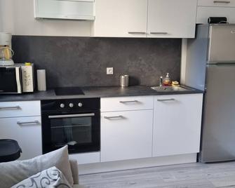 Gustave House - Roissy-en-Brie - Cuisine