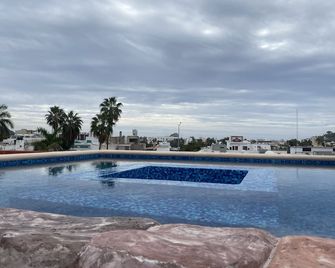 Hotel Tierra Marina Centro Historico - Mazatlán - Piscina