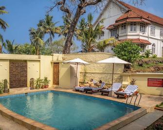 Amritara The Poovath Heritage - Kochi - Piscina