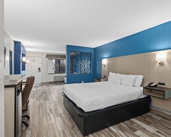Baymont by Wyndham Orlando Downtown - Orlando