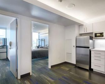 Residence & Conference Centre - Toronto Downtown - Toronto - Kitchen