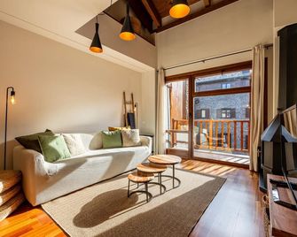 Hauzify I El Refugi de Puigcerdà - Puigcerdà - Living room