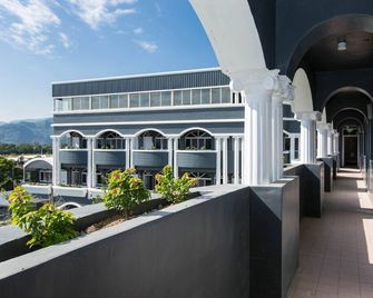 Jin Huei Hotel - Luye Township - Balkon