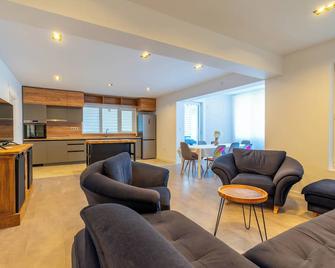 Geranium Holliday Villas - Obrochishte - Sala de estar