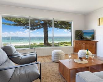 Absolute Beach - Huskisson - Living room