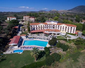 Karavados Beach Hotel - Karavados - Pool